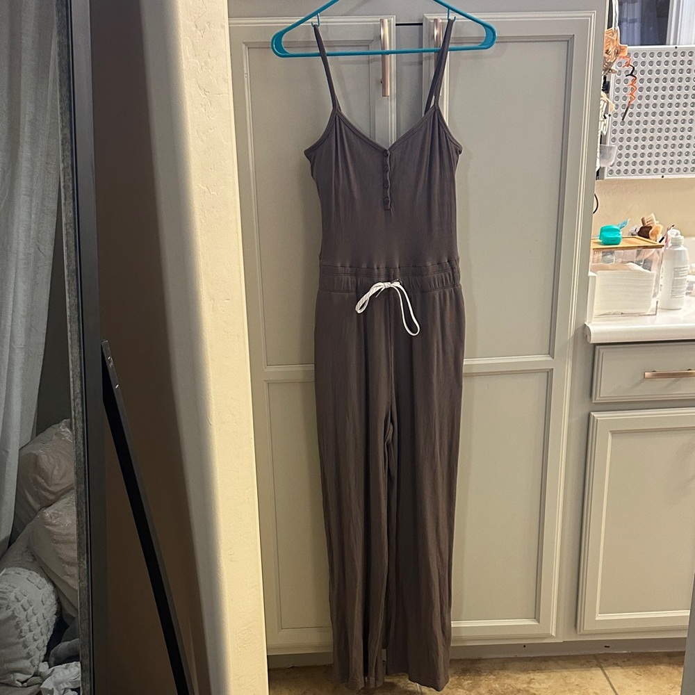 Vuori Dark Brown Jumpsuit with White Drawstring